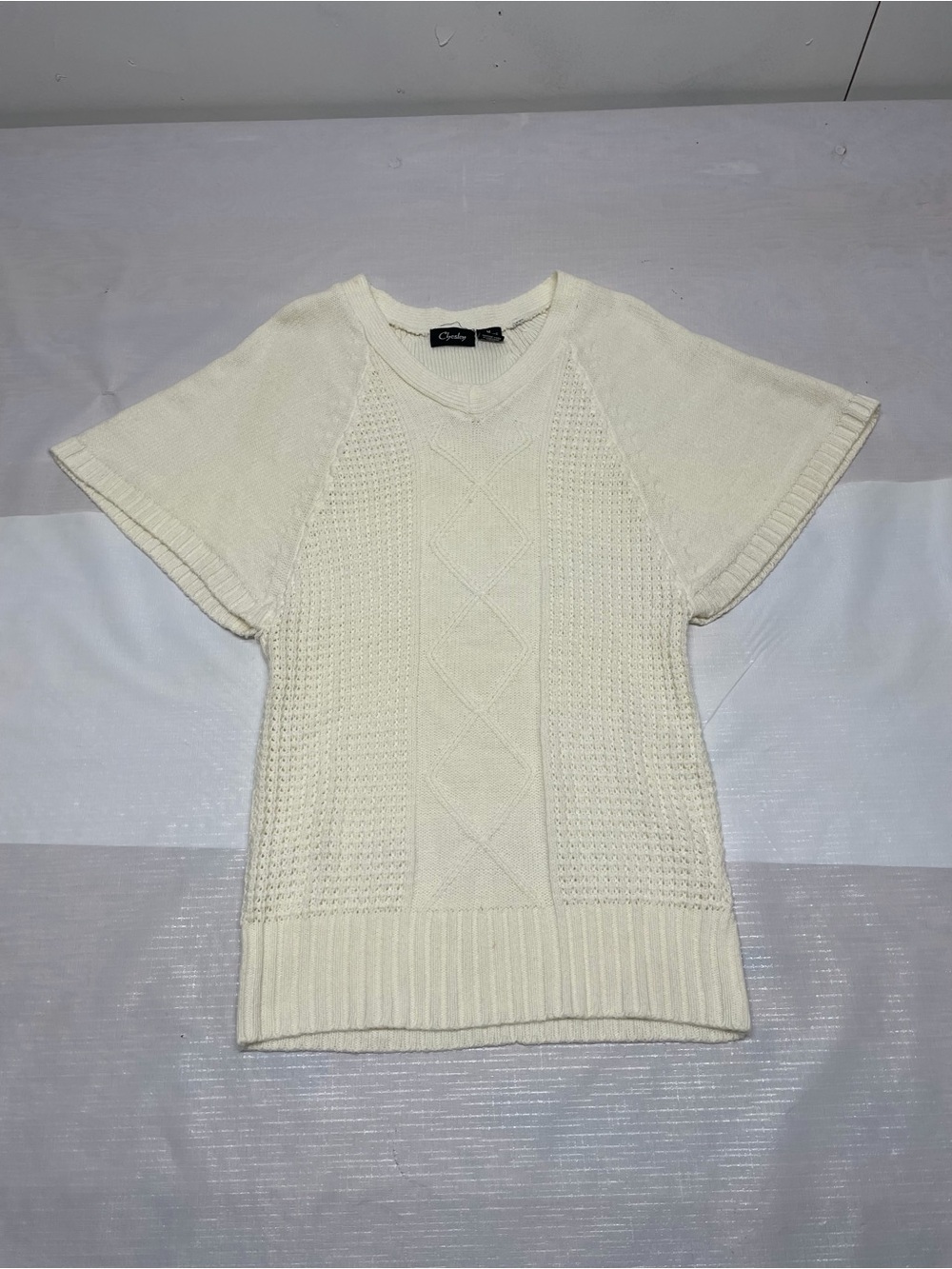 Chesley Ivory Cable Knit Short Sleeve Pullover Tee Sz: Medium